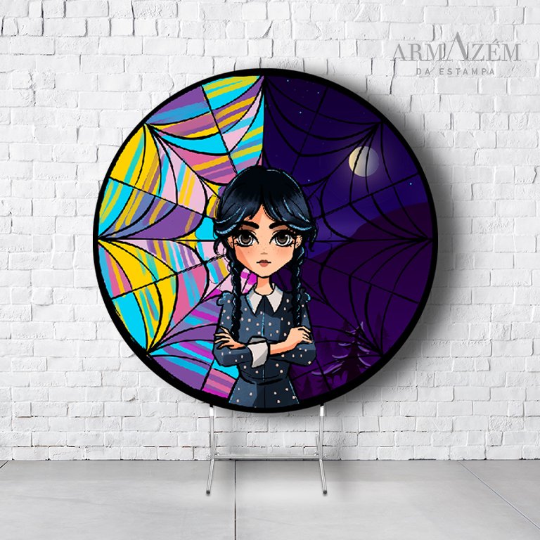 Painel De Festa Redondo Wandinha Em Tecido Helanca C/Elástico 1,50x1,50 - Imagem 2